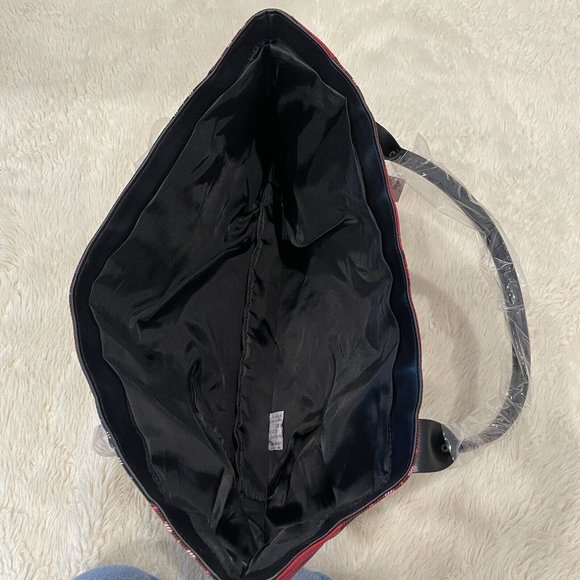 New 2020 Limited Edition Victorias Secret Red Black Plaid Tote Bag - Picture 3 of 8